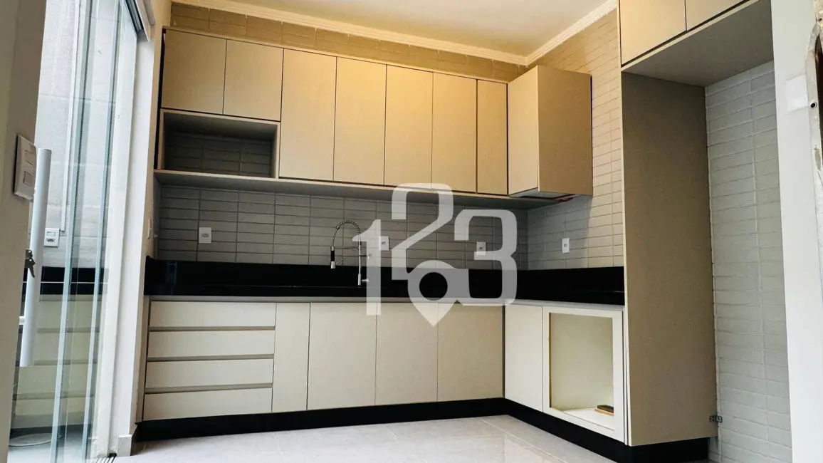 Foto 4 de Casa de Condomínio com 3 quartos à venda, 140m2 em Residencial Piemonte, Braganca Paulista - SP