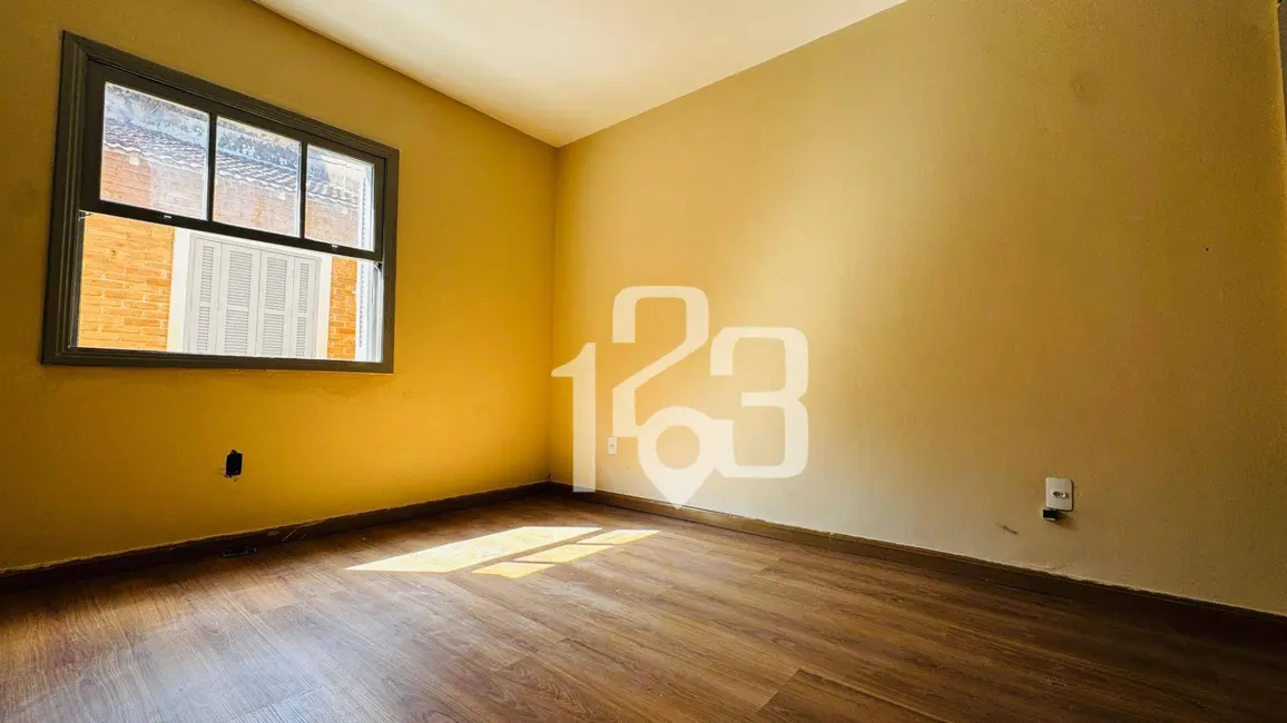 Foto 5 de Casa com 3 quartos para alugar, 250m2 em Braganca Paulista - SP