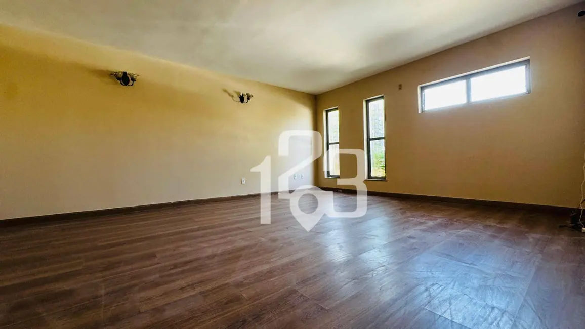 Foto 3 de Casa com 3 quartos para alugar, 250m2 em Braganca Paulista - SP