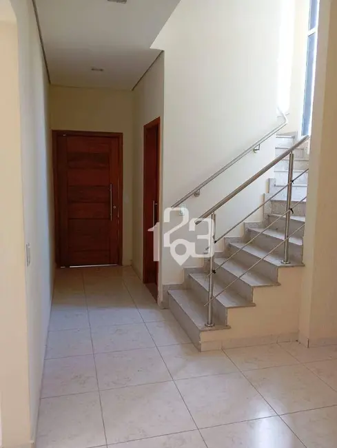 Casa de Condomínio com 3 quartos à venda, 300m2 em Braganca Paulista - SP - imagem 5 Foto 5 de Casa de Condomínio com 3 quartos à venda, 300m2 em Braganca Paulista - SP