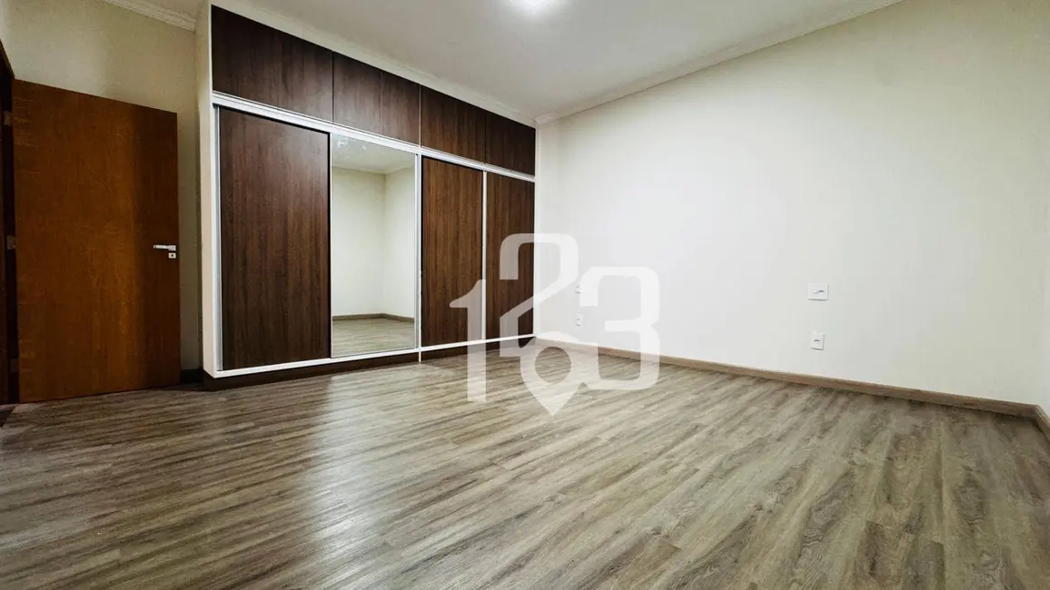 Casa de Condomínio com 4 quartos para alugar, 500m2 em Condomínio Vale das Águas, Braganca Paulista - SP - imagem 8 Foto 8 de Casa de Condomínio com 4 quartos para alugar, 500m2 em Condomínio Vale das Águas, Braganca Paulista - SP