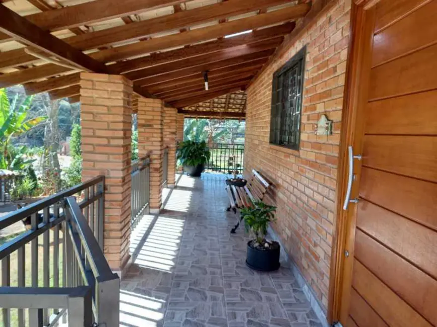 Foto 6 de Chácara com 2 quartos à venda, 300m2 em Botelhos - MG