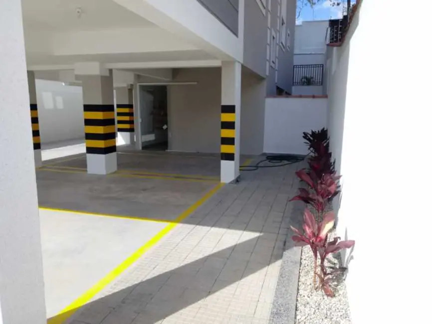 Foto 2 de Apartamento com 2 quartos à venda em Pocos De Caldas - MG