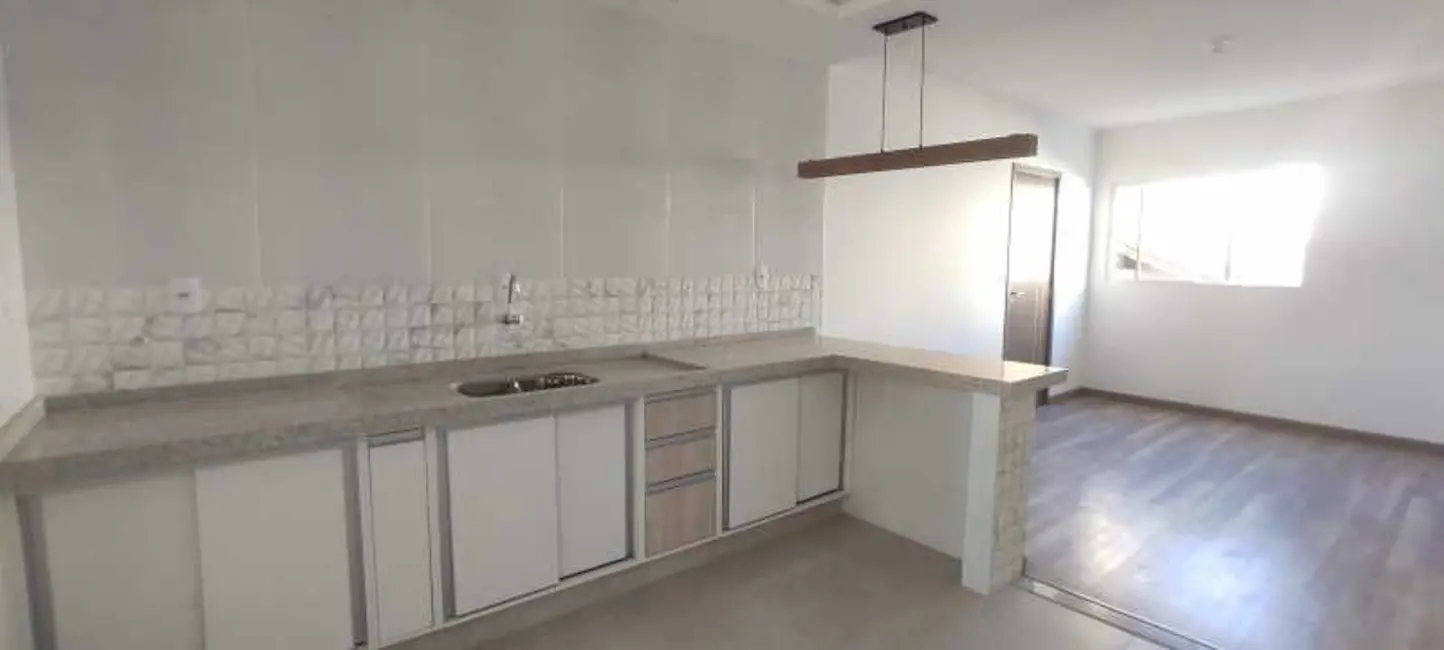 Foto 2 de Apartamento com 2 quartos à venda, 80m2 em Pocos De Caldas - MG