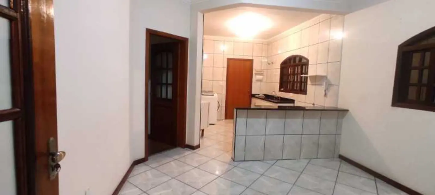 Casa com 3 quartos à venda, 147m2 em Pocos De Caldas - MG - imagem 9 Foto 9 de Casa com 3 quartos à venda, 147m2 em Pocos De Caldas - MG