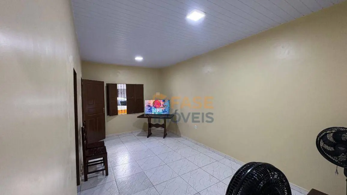 Casa com 3 quartos à venda, 216m2 em Centro, Ananindeua - PA - imagem 4 Foto 4 de Casa com 3 quartos à venda, 216m2 em Centro, Ananindeua - PA