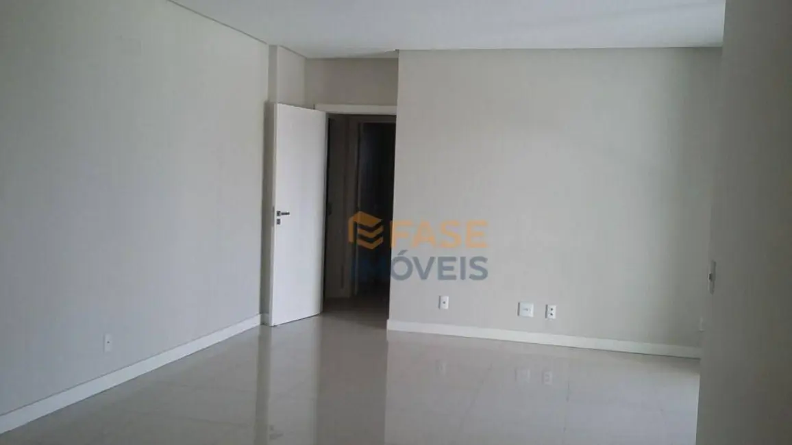 Foto 3 de Apartamento com 3 quartos à venda, 133m2 em Centro, Criciuma - SC