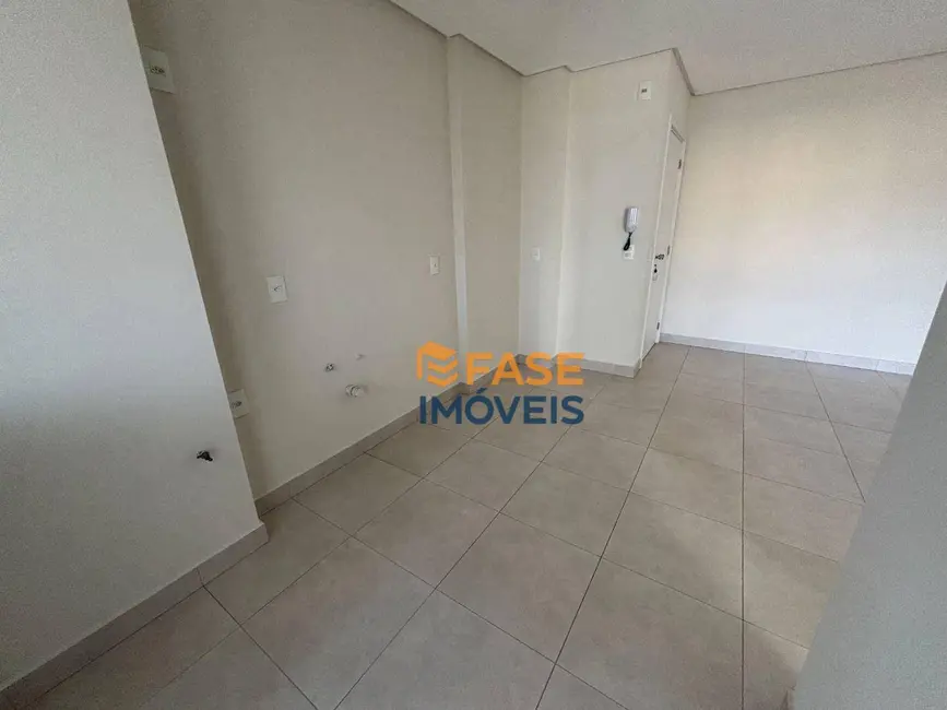 Foto 6 de Apartamento com 3 quartos à venda, 92m2 em Centro, Criciuma - SC