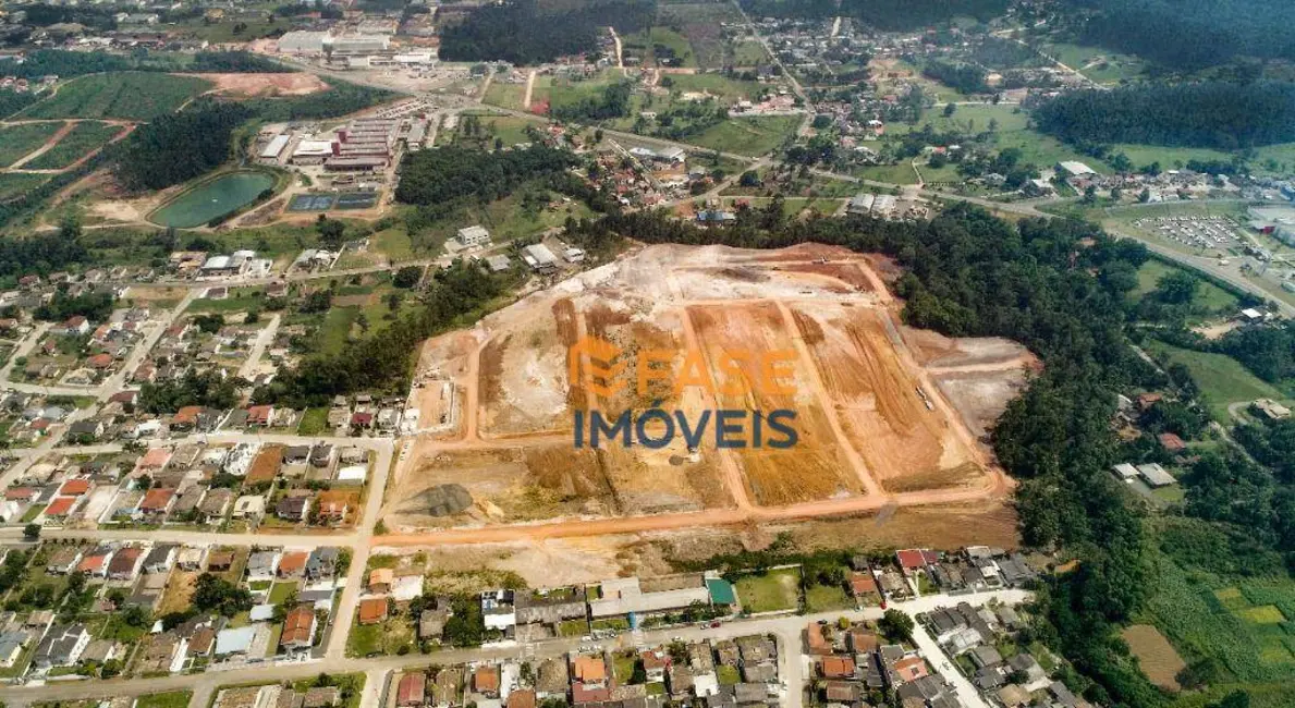 Foto 1 de Terreno / Lote à venda, 360m2 em Catarinense, Criciuma - SC