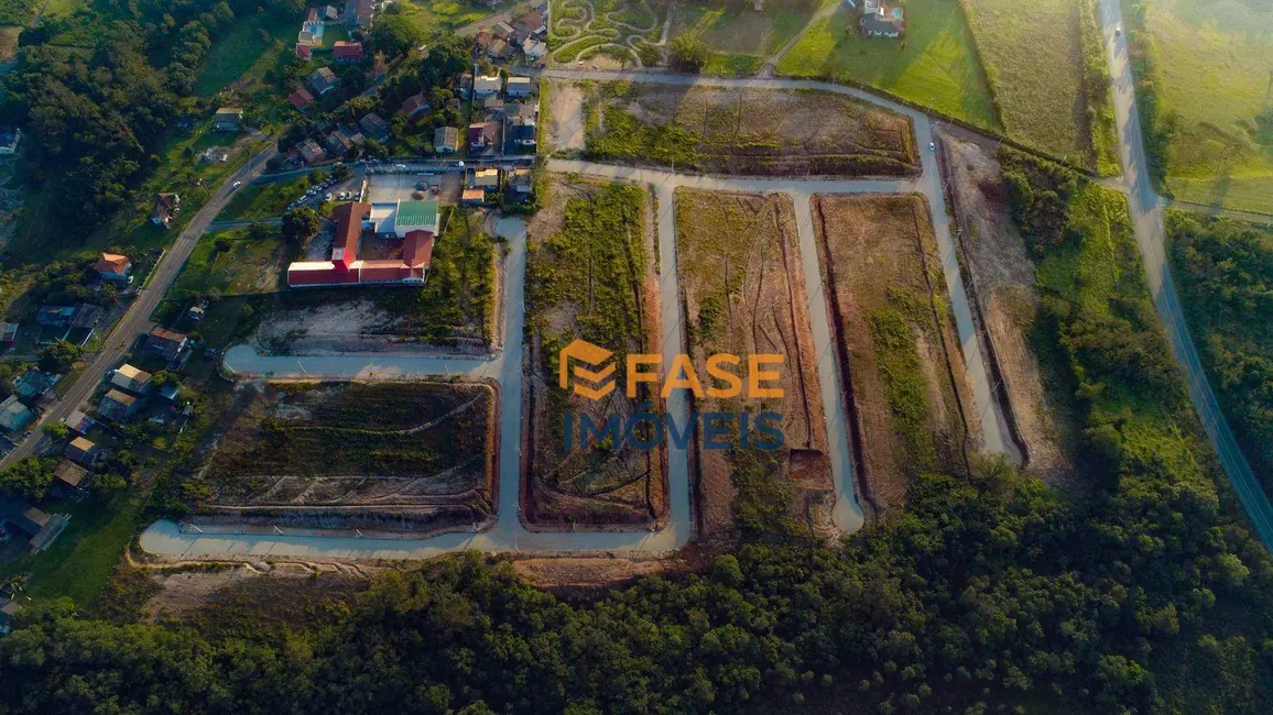 Foto 3 de Terreno / Lote à venda, 360m2 em Criciuma - SC