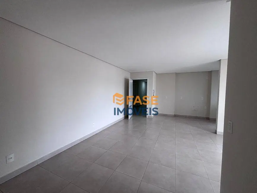 Foto 4 de Apartamento com 3 quartos à venda, 92m2 em Centro, Criciuma - SC