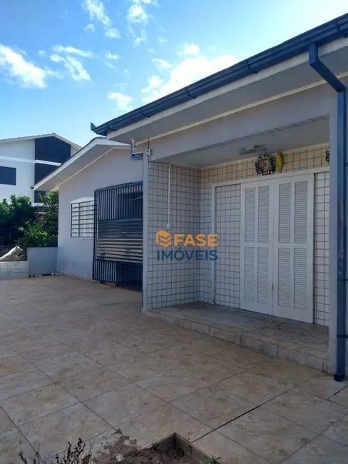 Foto 3 de Casa com 5 quartos à venda, 167m2 em Próspera, Criciuma - SC