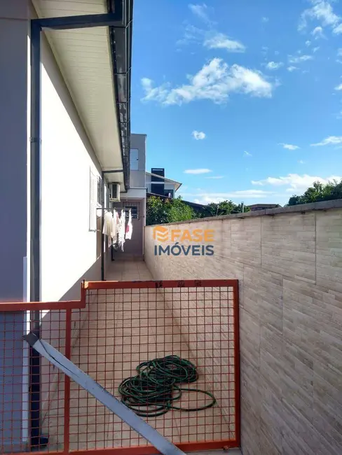 Foto 4 de Casa com 5 quartos à venda, 167m2 em Próspera, Criciuma - SC