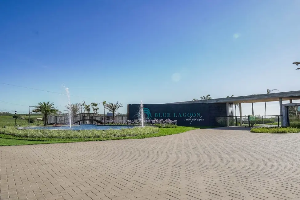 Foto 2 de Terreno / Lote à venda, 559m2 em Balneario Rincao - SC