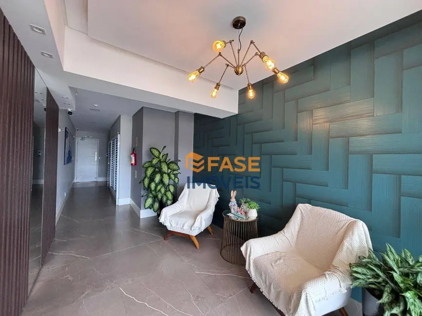 Foto 2 de Apartamento com 2 quartos à venda, 69m2 em Morro Da Fumaca - SC