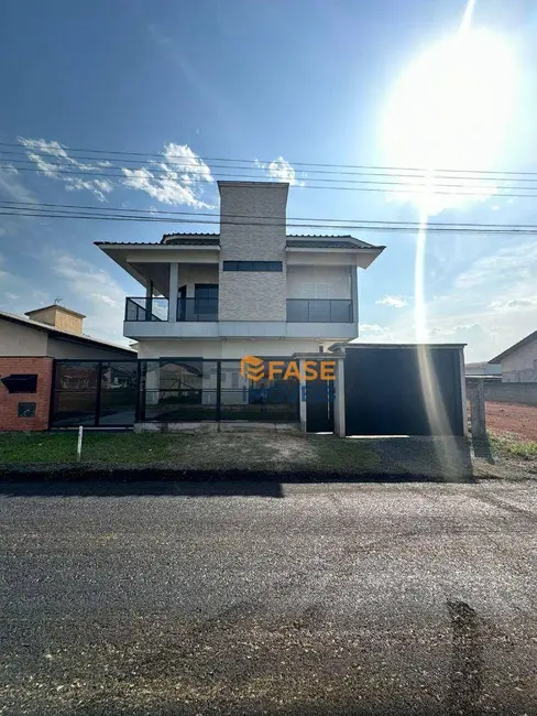 Foto 1 de Casa com 3 quartos à venda, 422m2 em Quarta Linha, Criciuma - SC