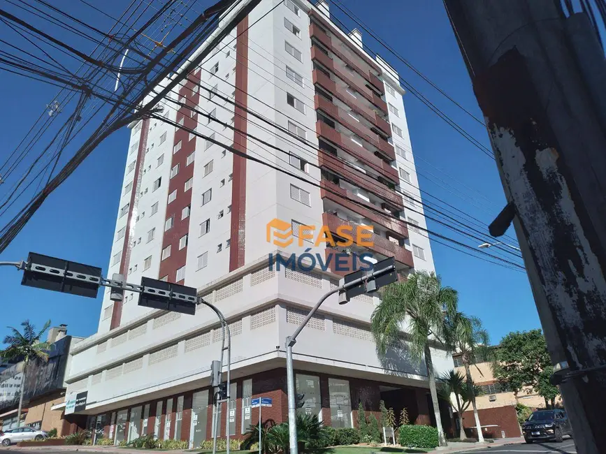 Foto 1 de Apartamento com 3 quartos à venda, 121m2 em Comerciário, Criciuma - SC