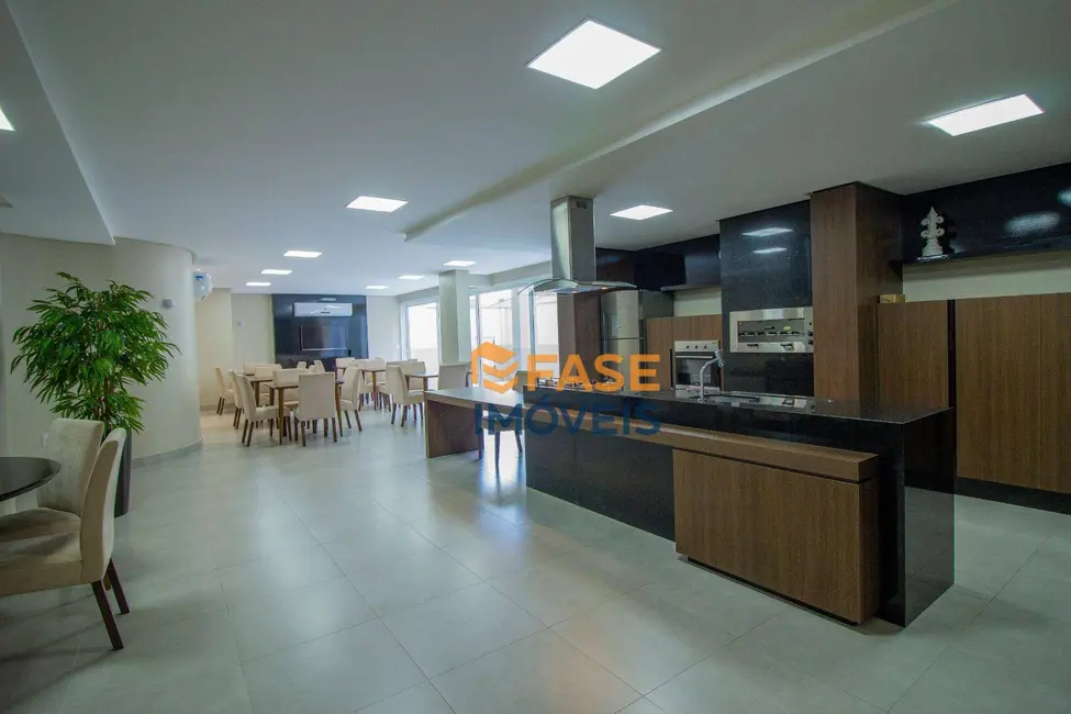 Foto 3 de Cobertura com 4 quartos à venda, 343m2 em Centro, Criciuma - SC