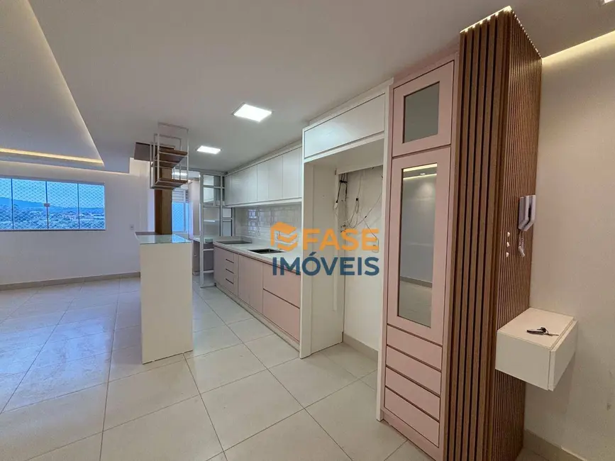 Foto 4 de Apartamento com 2 quartos à venda, 73m2 em Rio Maina, Criciuma - SC
