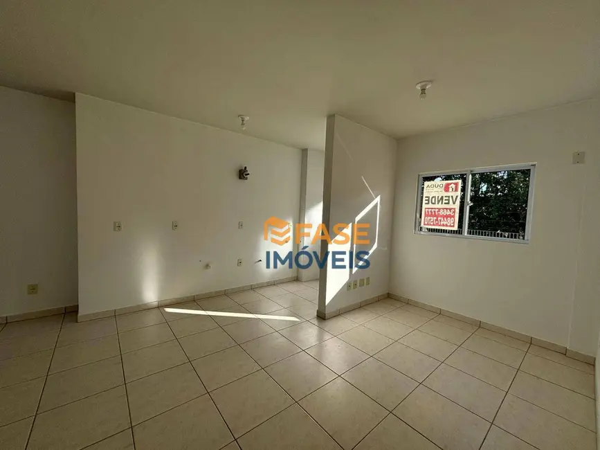 Foto 3 de Apartamento com 1 quarto à venda, 43m2 em Laranjinha, Criciuma - SC