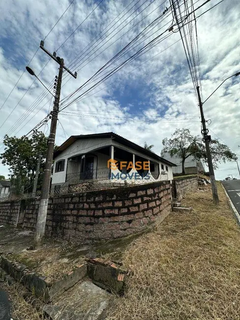 Foto 1 de Casa com 3 quartos à venda, 448m2 em Rio Maina, Criciuma - SC