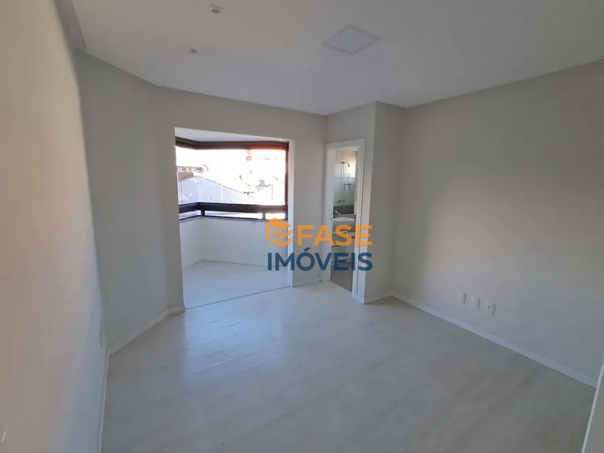 Foto 6 de Apartamento com 3 quartos à venda, 203m2 em Comerciário, Criciuma - SC