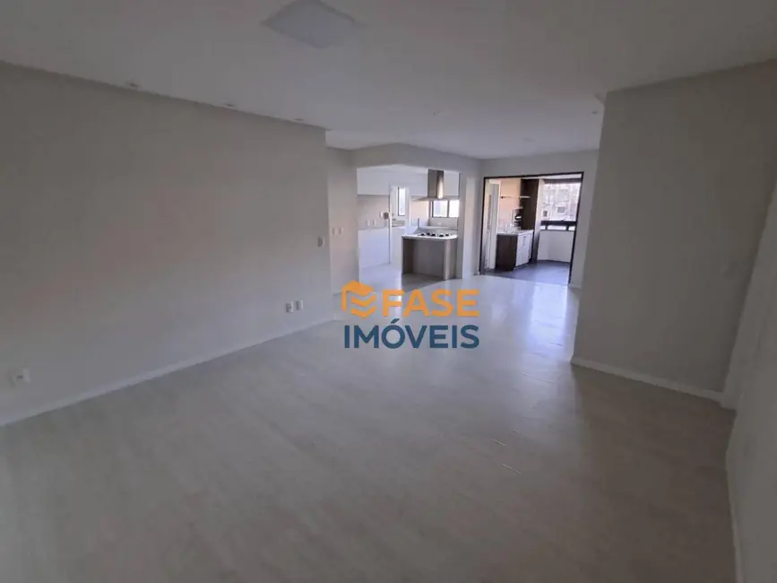 Foto 2 de Apartamento com 3 quartos à venda, 203m2 em Comerciário, Criciuma - SC