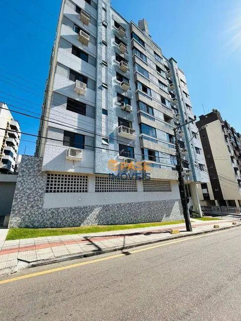 Foto 1 de Apartamento com 3 quartos à venda, 113m2 em Comerciário, Criciuma - SC