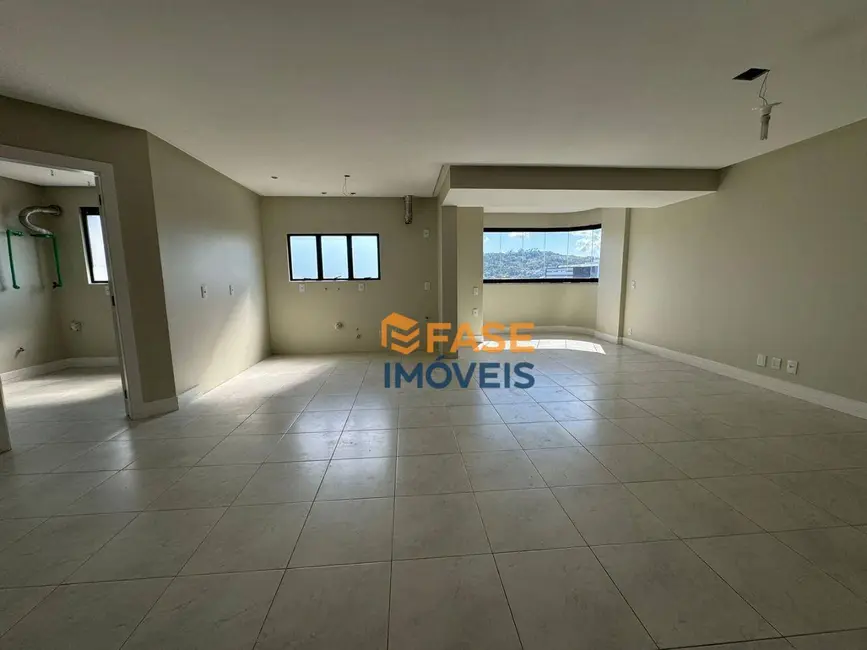 Foto 1 de Apartamento com 3 quartos à venda, 159m2 em Centro, Criciuma - SC