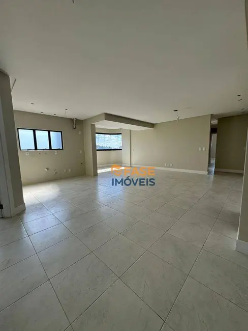 Foto 2 de Apartamento com 3 quartos à venda, 159m2 em Centro, Criciuma - SC