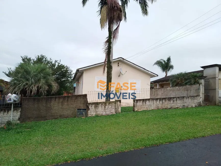 Foto 2 de Casa com 4 quartos à venda, 390m2 em Jardim Montevidéu, Criciuma - SC