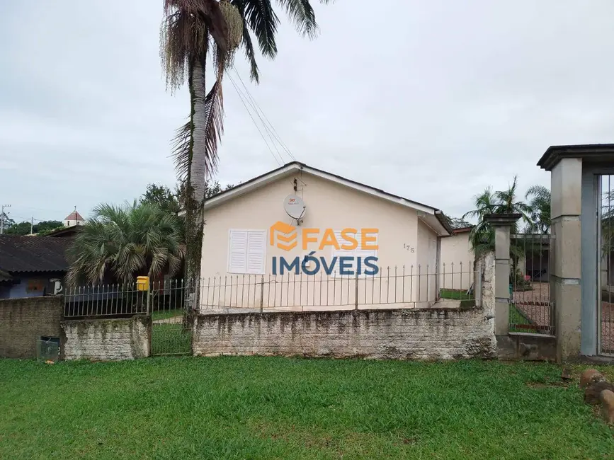 Foto 1 de Casa com 4 quartos à venda, 390m2 em Jardim Montevidéu, Criciuma - SC
