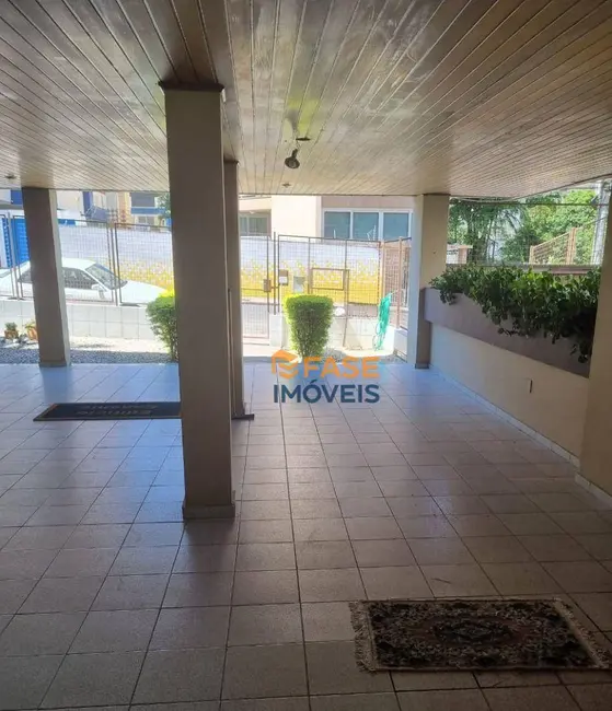 Foto 2 de Apartamento com 3 quartos à venda, 76m2 em Michel, Criciuma - SC