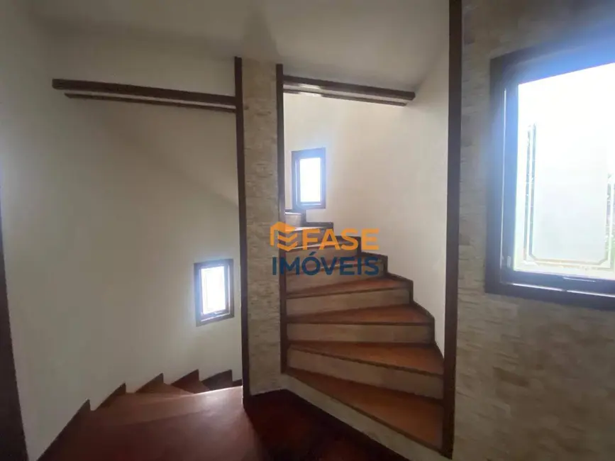 Foto 8 de Casa com 4 quartos à venda, 330m2 em Pinheirinho, Criciuma - SC