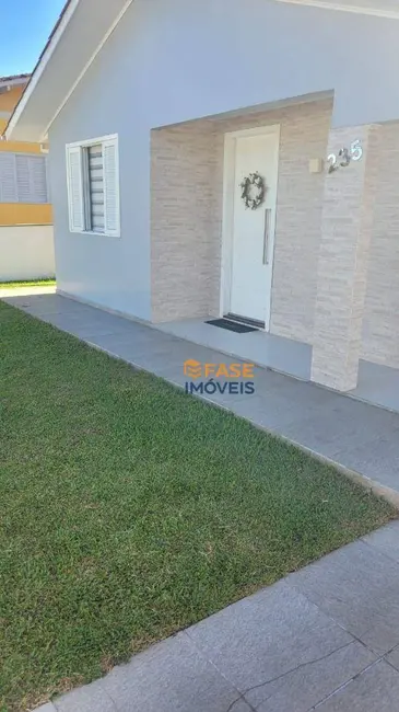 Foto 2 de Casa com 2 quartos à venda, 150m2 em Santa Luzia, Criciuma - SC