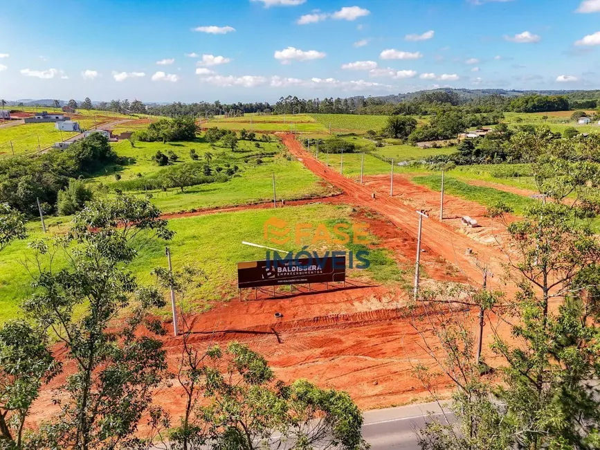 Foto 2 de Terreno / Lote à venda, 377m2 em Icara - SC