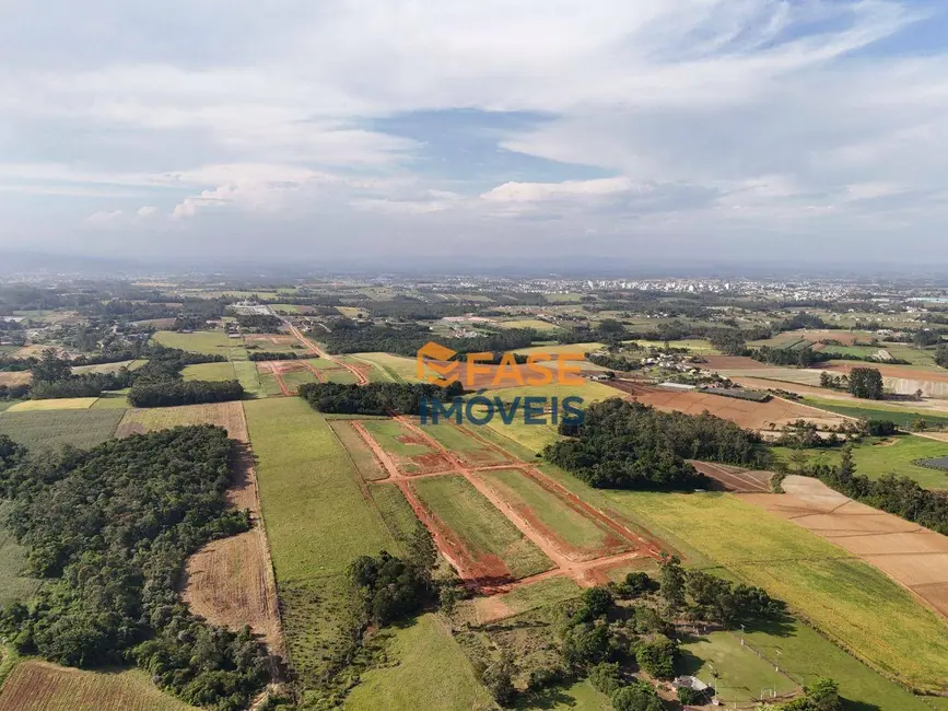 Foto 1 de Terreno / Lote à venda, 362m2 em Icara - SC