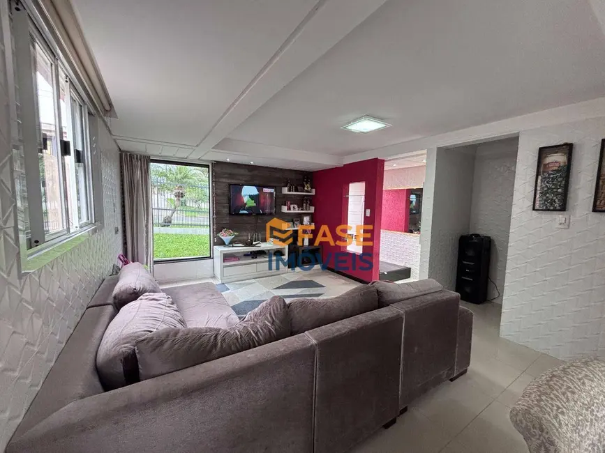 Casa com 4 quartos à venda, 480m2 em Fábio Silva, Criciuma - SC - imagem 5 Foto 5 de Casa com 4 quartos à venda, 480m2 em Fábio Silva, Criciuma - SC