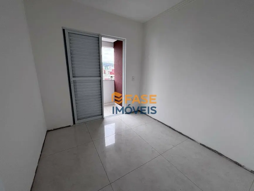 Foto 8 de Apartamento com 4 quartos à venda, 101m2 em Michel, Criciuma - SC