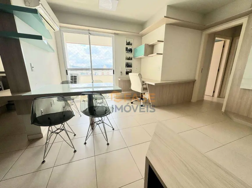 Foto 1 de Apartamento com 2 quartos à venda, 65m2 em Centro, Criciuma - SC