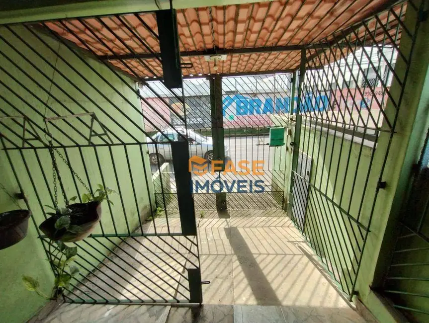 Casa com 4 quartos à venda, 148m2 em Águas Lindas, Ananindeua - PA - imagem 4 Foto 4 de Casa com 4 quartos à venda, 148m2 em Águas Lindas, Ananindeua - PA