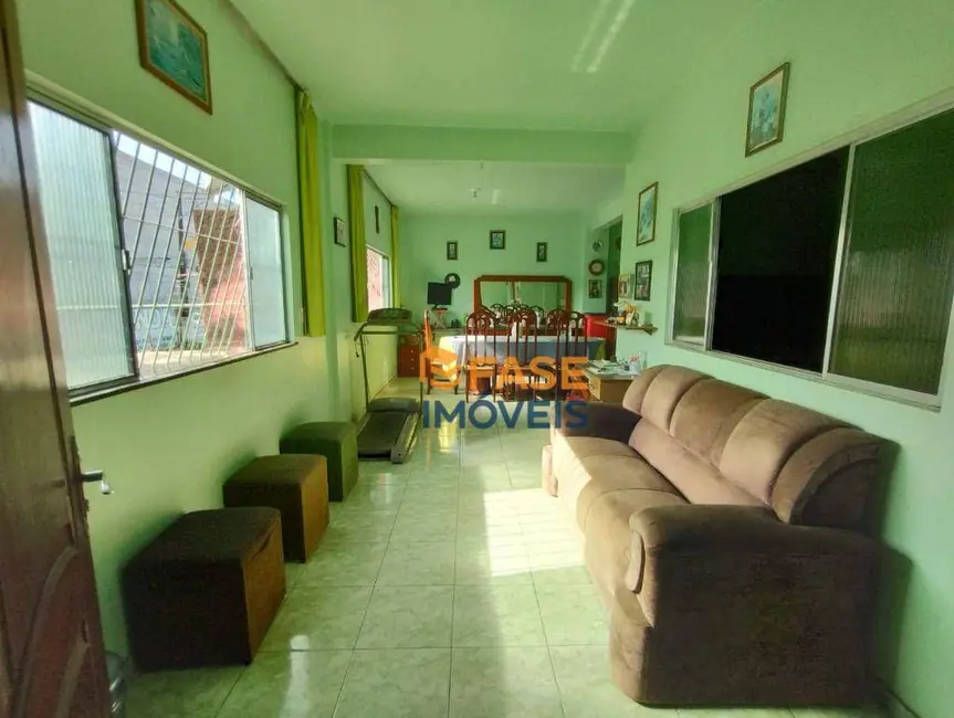 Casa com 4 quartos à venda, 148m2 em Águas Lindas, Ananindeua - PA - imagem 8 Foto 8 de Casa com 4 quartos à venda, 148m2 em Águas Lindas, Ananindeua - PA