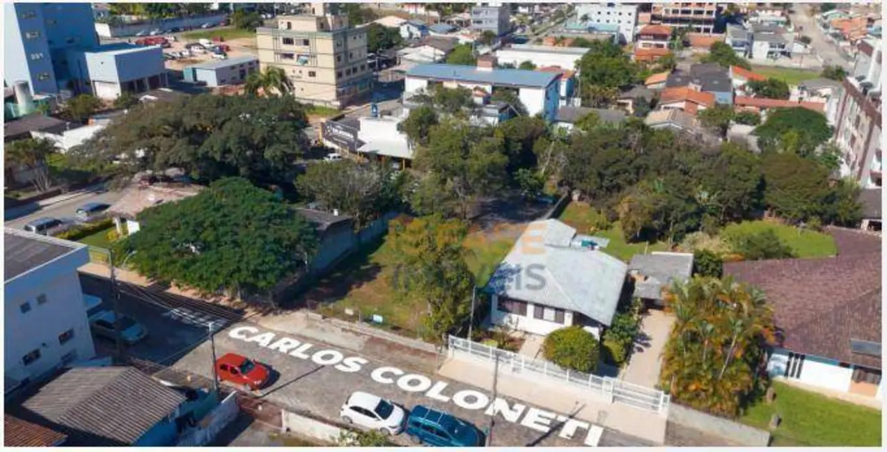 Foto 1 de Terreno / Lote à venda, 840m2 em Centro, Icara - SC