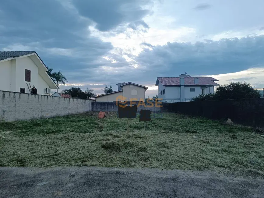 Foto 1 de Terreno / Lote à venda, 400m2 em Jardim Maristela, Criciuma - SC