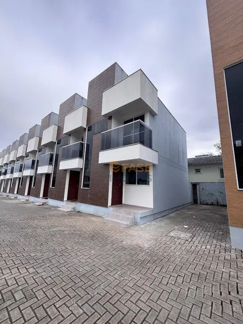 Foto 1 de Casa com 2 quartos à venda, 60m2 em Vila Isabel, Criciuma - SC
