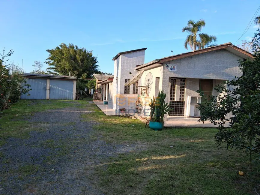 Foto 2 de Casa com 4 quartos à venda, 2530m2 em Icara - SC