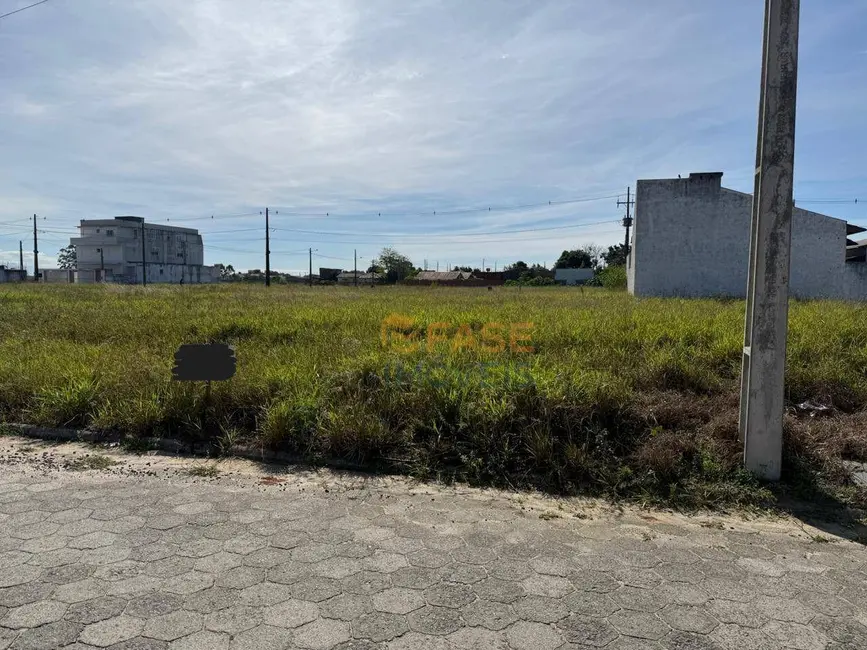 Foto 1 de Terreno / Lote à venda, 300m2 em Lagoão, Ararangua - SC