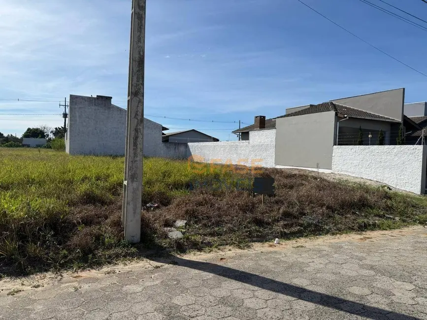 Foto 2 de Terreno / Lote à venda, 300m2 em Lagoão, Ararangua - SC