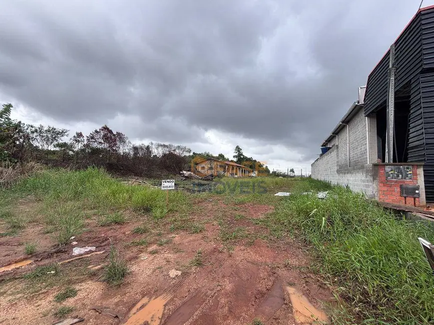 Foto 2 de Terreno / Lote à venda, 890m2 em Icara - SC
