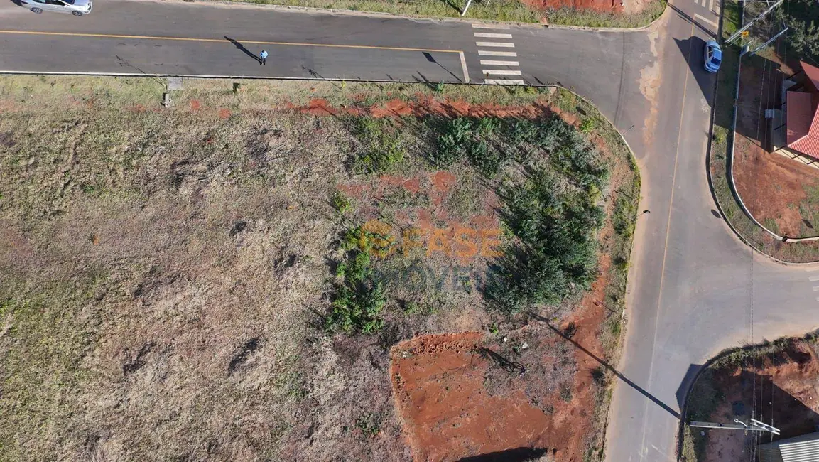 Foto 1 de Terreno / Lote à venda, 401m2 em Sangão, Criciuma - SC